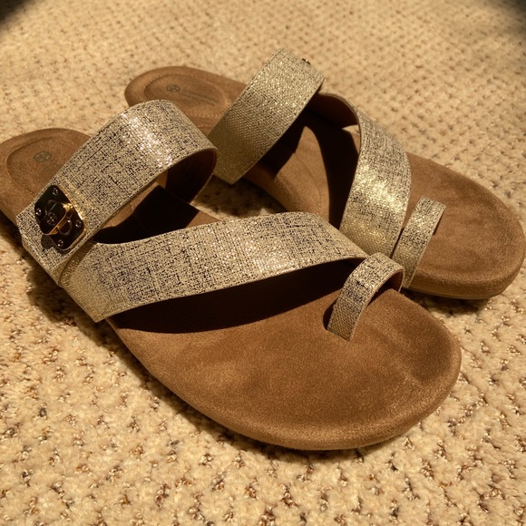 Giani Bernini Memory Foam Sandals - Picture 5 of 9